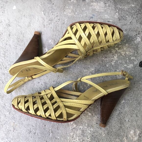 Prada  woven  sandals - Picture 3 of 12